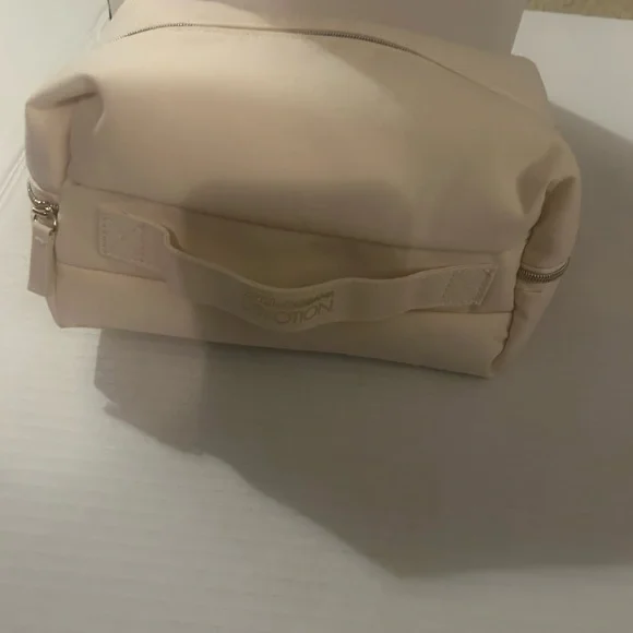 Dolce & Gabbana Cream Cloth Devotion Cosmetic Bag - Picture 8 of 8